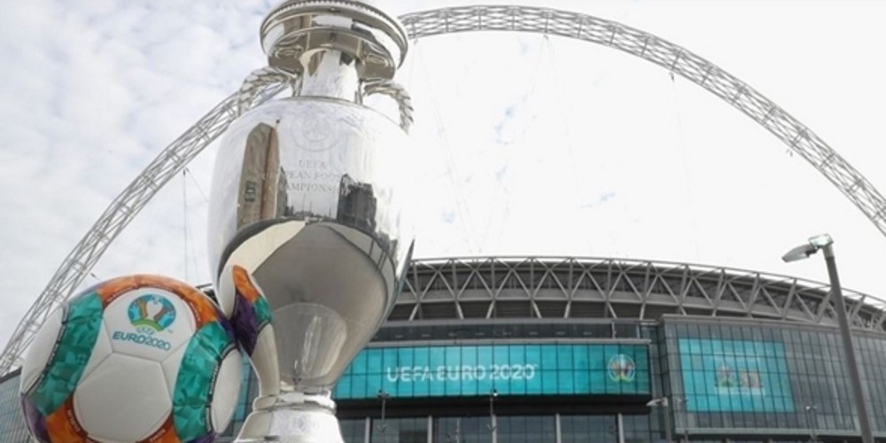 Las mascotas de las Eurocopas desde 1980 hasta 2016