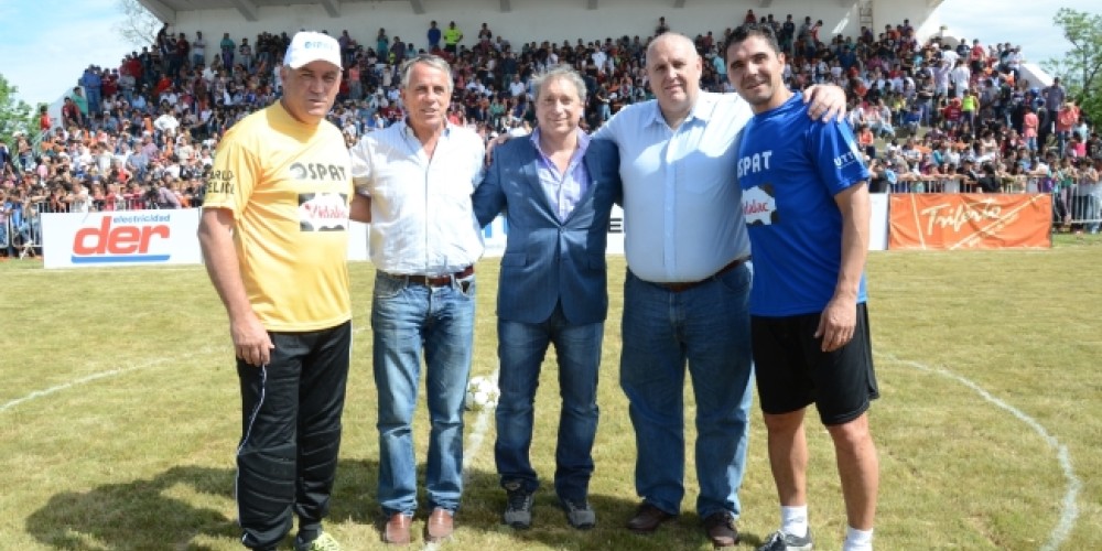 Se realiz&oacute; el Partido por la paz y la amistad santafesina con glorias de Uni&oacute;n y Col&oacute;n