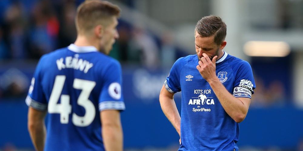 Everton rompi&oacute; abruptamente el contrato con la casa de apuestas que lo patrocinaba