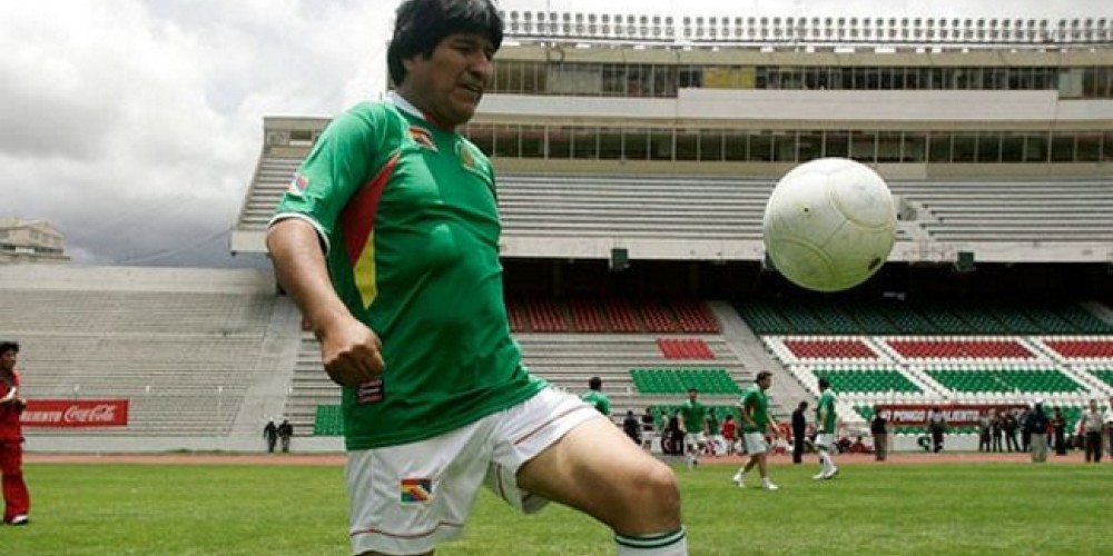 Evo Morales permitirá que la gente salga antes de sus trabajos para ver a la Selección