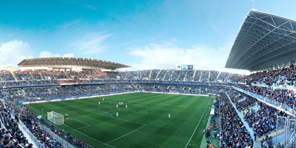 La historia de la familia que pasa la cuarentena en el estadio del Málaga
