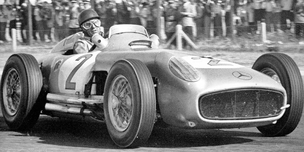 El homenaje de Mercedes-Benz a Fangio 