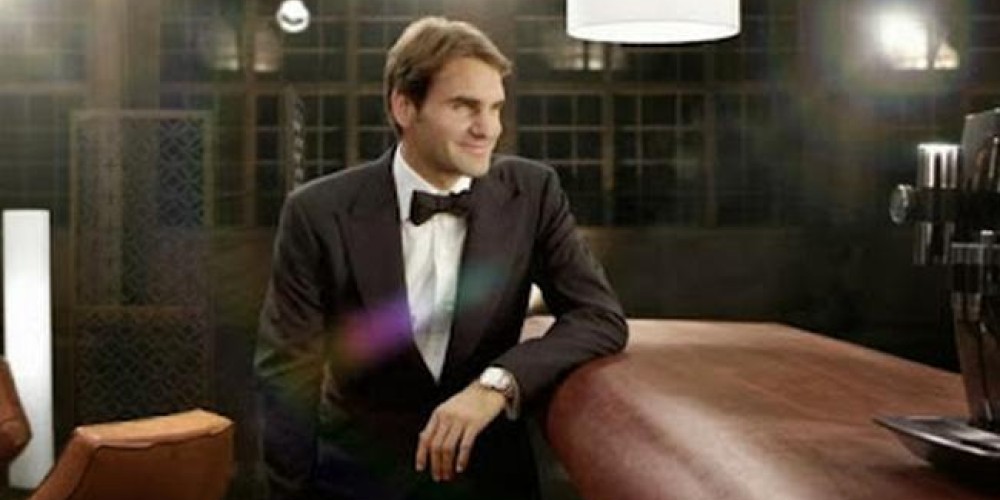 Roger Federer protagoniza un comercial imitando a James Bond