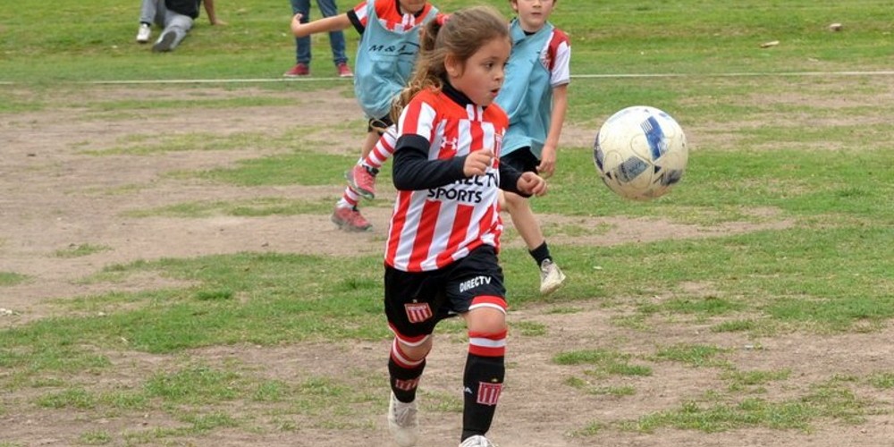 La jugadora de 8 a&ntilde;os que ya firm&oacute; su primer contrato con una marca deportiva