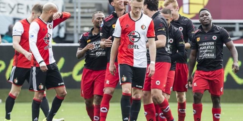 Un gigante europeo jugaba de visitante para ser campe&oacute;n, llen&oacute; su estadio y perdi&oacute;
