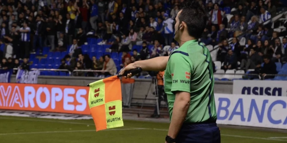 La FIFA analiza un cambio clave en la regla del fuera de juego de cara al Mundial 2026