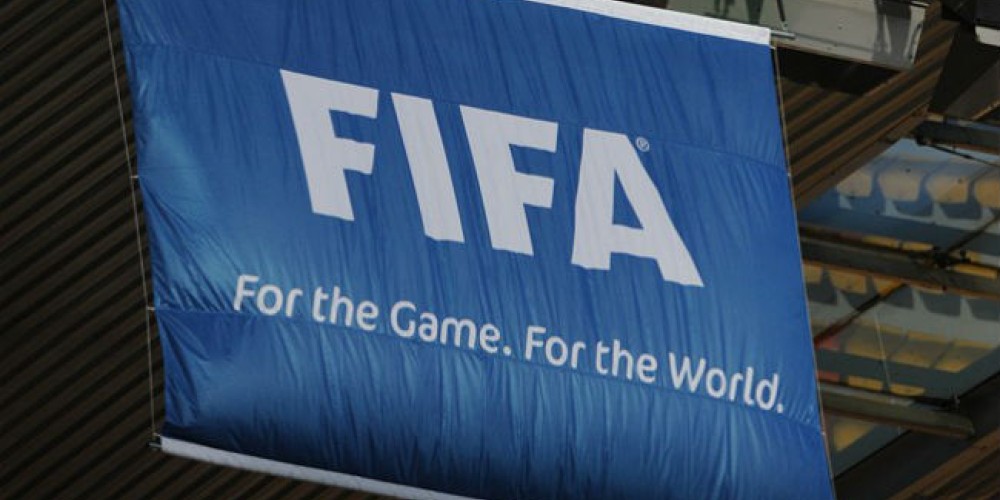 La FIFA sanciona a clubes argentinos y uruguayos por "traspasos puente"