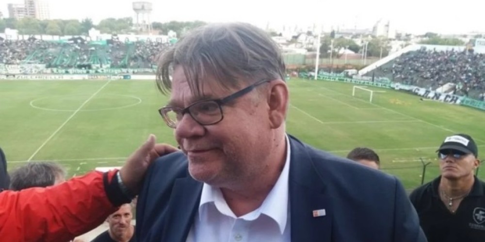 Juha Sipilä, el primer ministro de Finlandia que fue a ver a Nueva Chicago