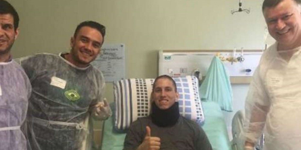 Deportistas paral&iacute;mpicos visitaron al arquero de Chapecoense que perdi&oacute; una pierna