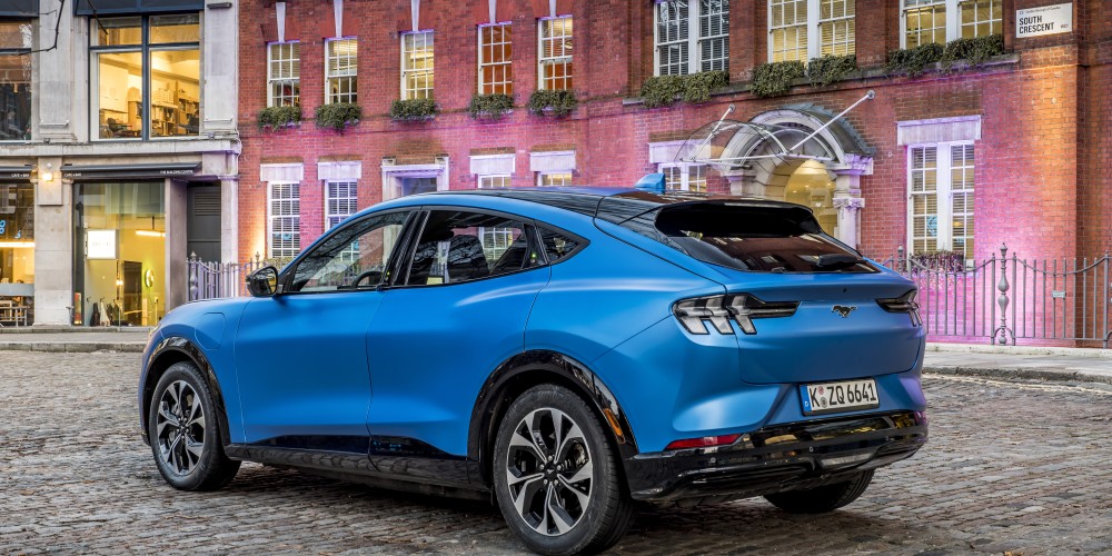 Ford lanz&oacute; el Roadshow exclusivo Go Electric en Europa y acerc&oacute; el Mustang Mach-E al cliente