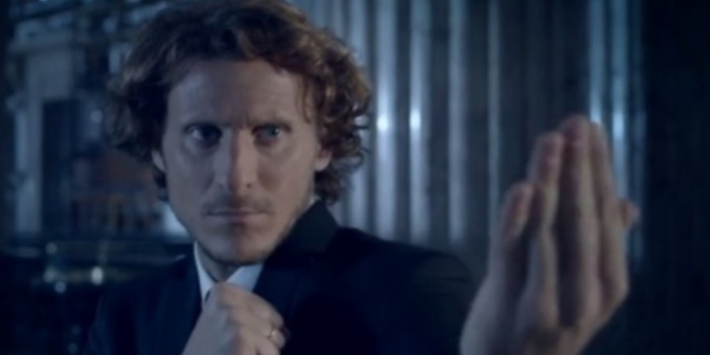 Forlán protagoniza “Protocolo Celeste”, un corto para la candidatura de Uruguay 2030