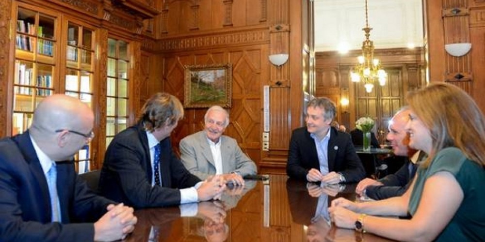 Fox Sports y Turner ofertaron por el fútbol argentino