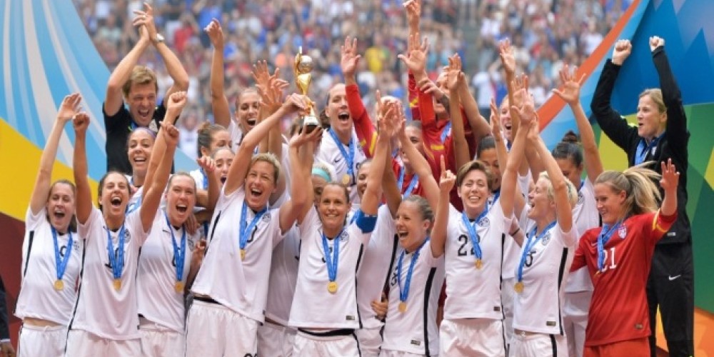 Las grandes marcas del mundo invierten en el f&uacute;tbol femenino