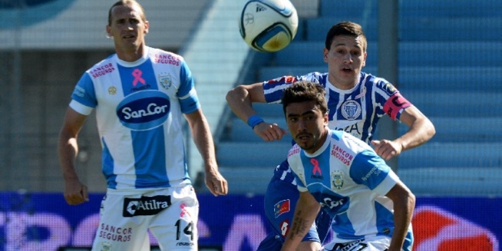 Todos los clubes del f&uacute;tbol argentino por la lucha contra el c&aacute;ncer de mamas