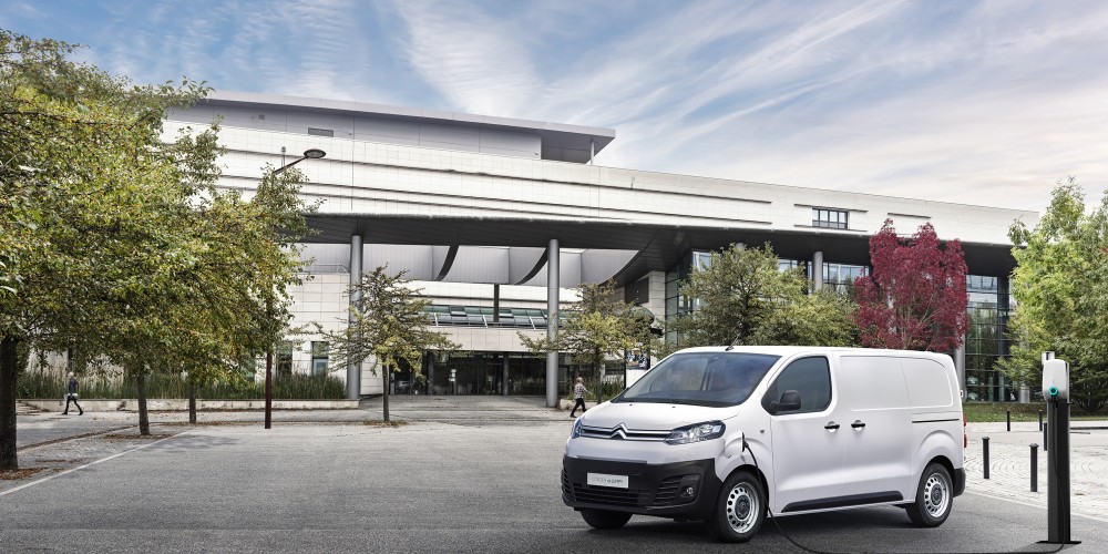 El Citro&euml;n E-Jumpy fue galardonado con el premio "International van of the year 2021"