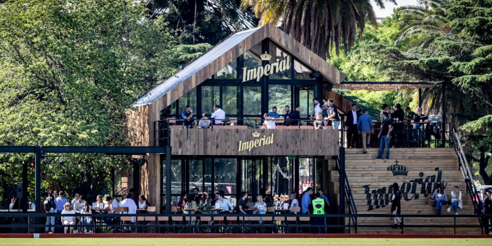 Cerveza Imperial inauguró su Beer House en el Campo Argentino de Polo