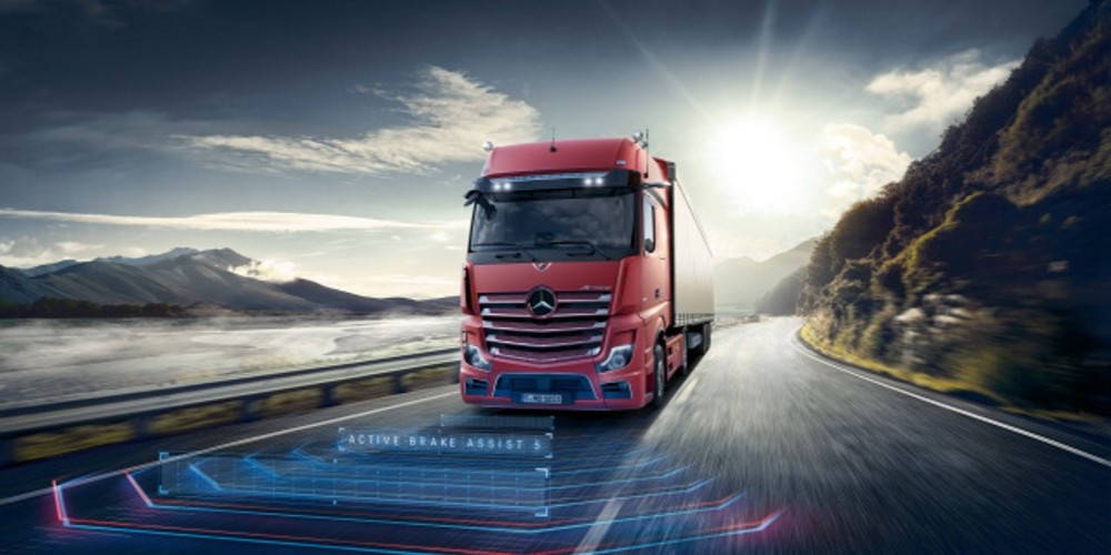 Mercedes-Benz Camiones y Buses inici&oacute; su ciclo de capacitaciones para clientes