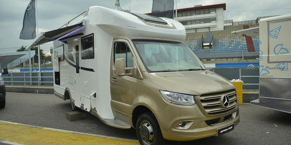 La nueva Motorhome de Mercedes-Benz invita a vivir una aventura sobre ruedas