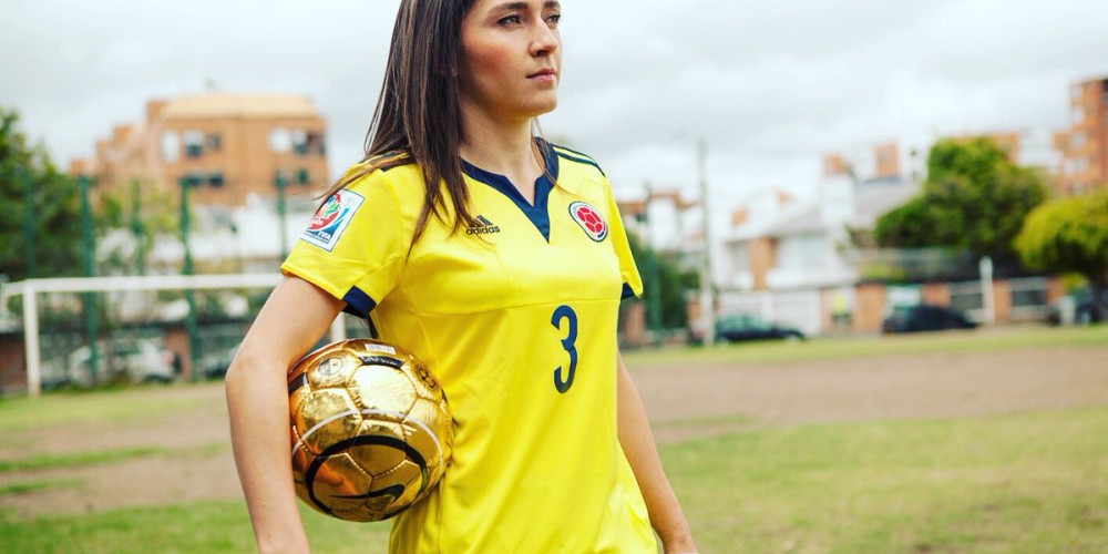 Natalia Gait&aacute;n: &quot;Seguir&eacute; vinculada al f&uacute;tbol femenino en Colombia&quot;