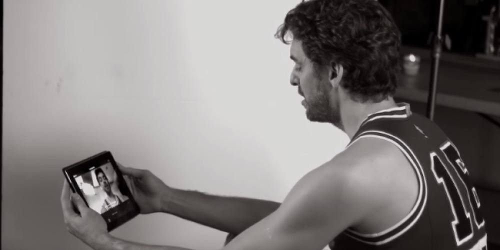 Pau Gasol, embajador de UNICEF, cantó “Imagine” con fines solidarios