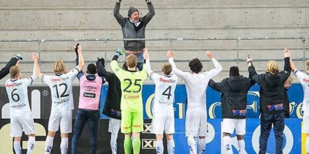 Un club de Primera División celebró su triunfo con un solo hincha en la tribuna