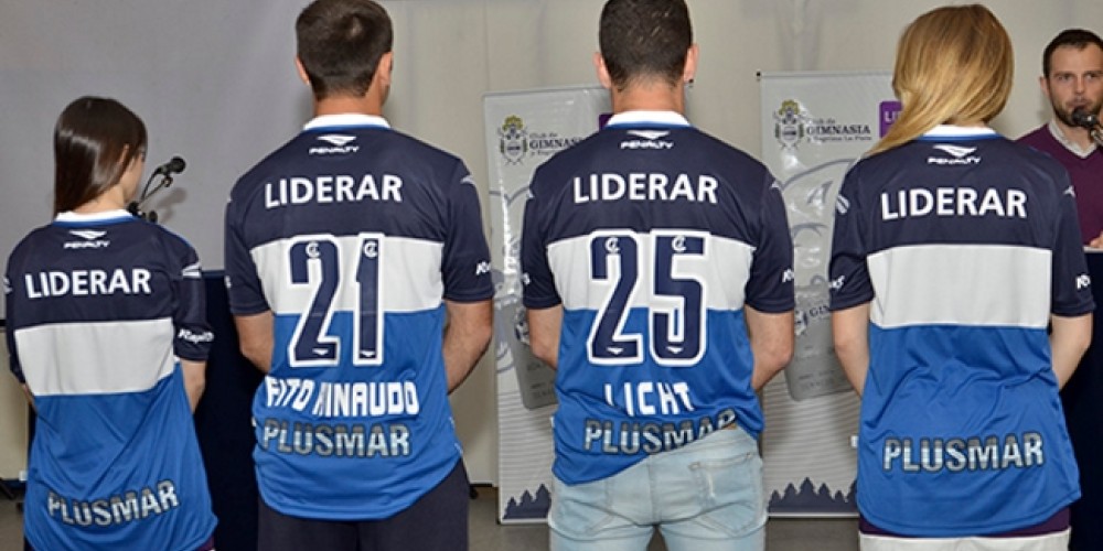 Gimnasia y Esgrima de La Plata presentó su tercera camiseta Penalty
