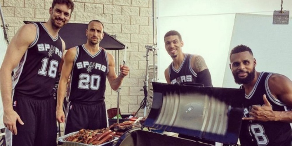 De Banco Provincia a Nike: las mejores publicidades de Manu Gin&oacute;bili a 2 a&ntilde;os de su retiro