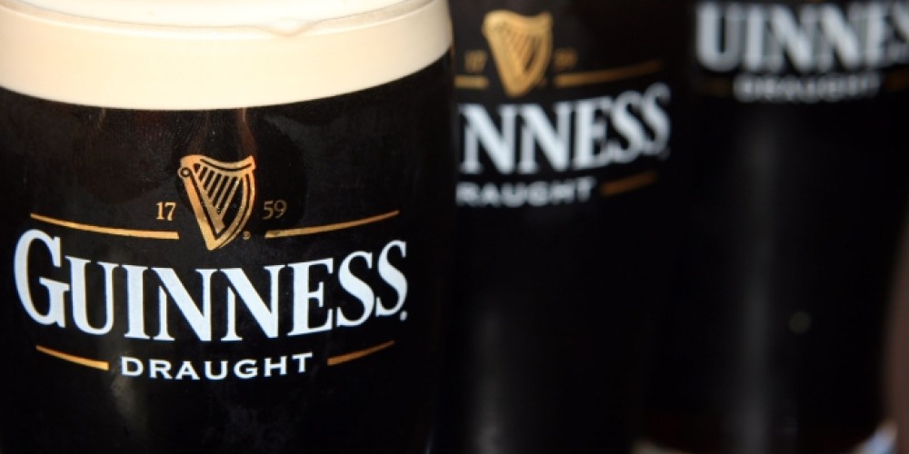 La Premier League rechaz&oacute; 190 millones de euros de Guinness