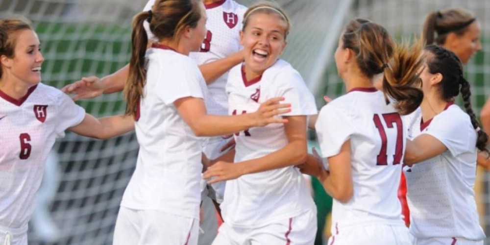 En Harvard sancionaron al equipo masculino por puntuar al femenino