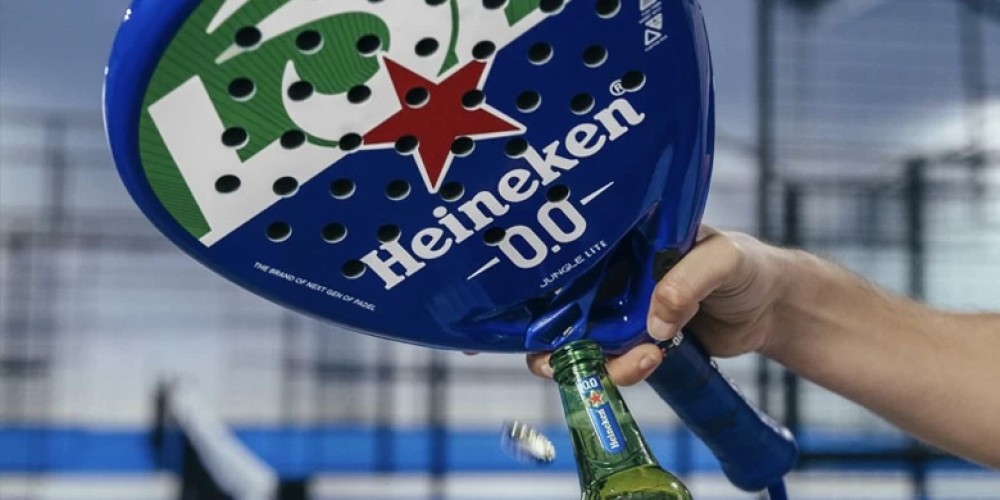 Heineken 0.0 apuesta por el p&aacute;del y lanza una pala con abridor de botellas integrado