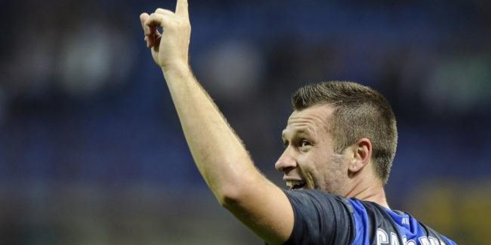 Antonio Cassano es tentado por un director de cine para adultos