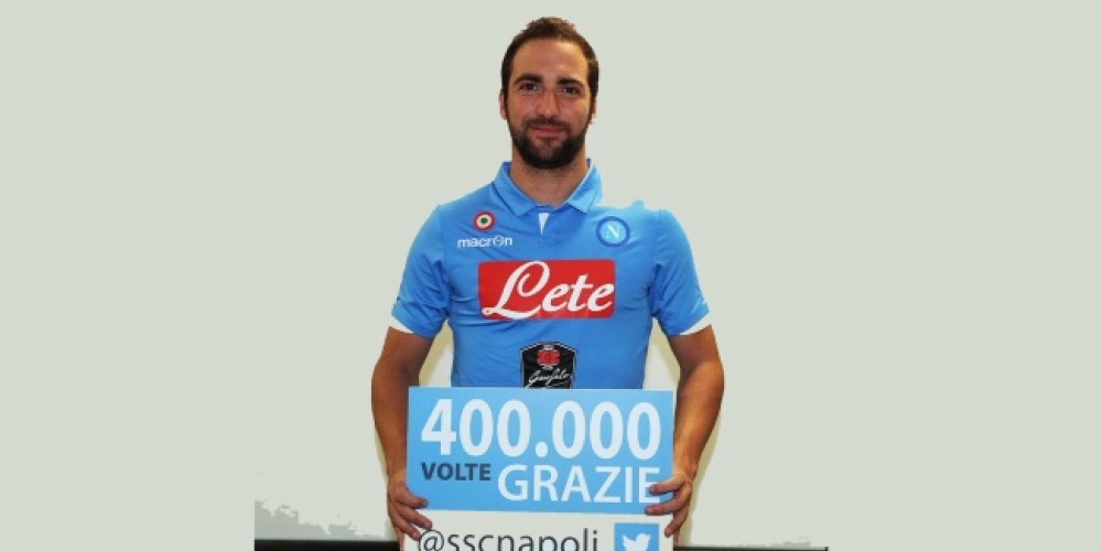 El Napoli festejó los 400 mil seguidores en Twitter