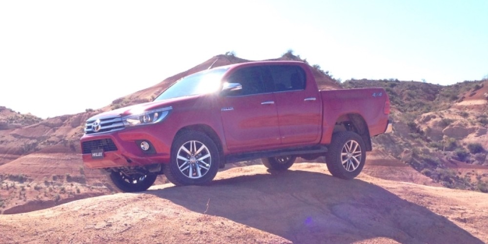 Toyota lanzó la nueva Hilux