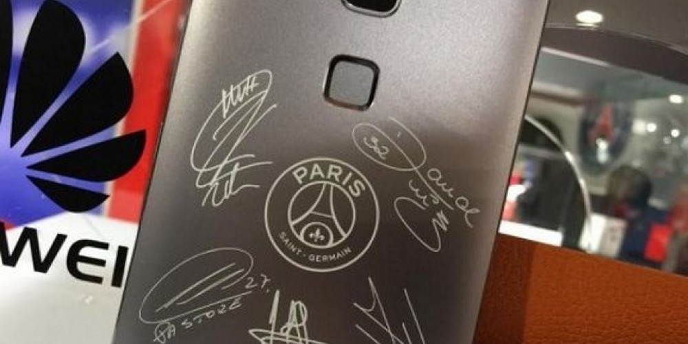 Huawei vende un Smartphone especial del PSG con la firma de los jugadores