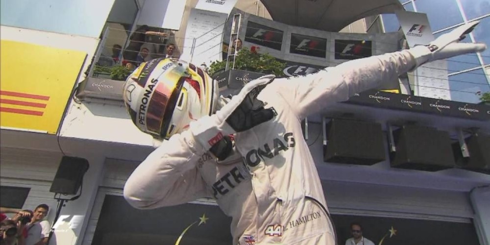 El piloto de Mercedes, Lewis Hamilton, se impuso en Hungr&iacute;a y es nuevo l&iacute;der del Mundial 