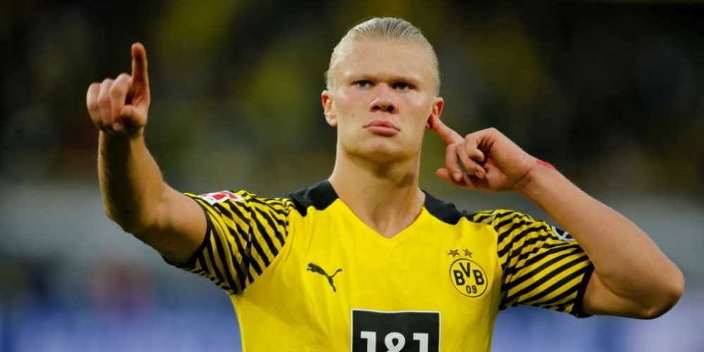 Además de ser pretendido por todos los equipos, Haaland ahora ya no tiene contrato con Nike y las marcas lo quieren