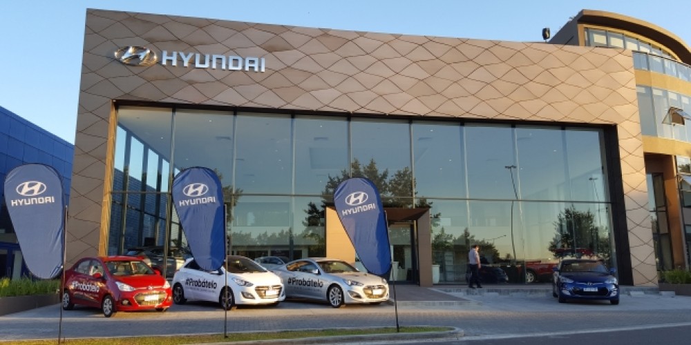 Inauguraci&oacute;n del nuevo sal&oacute;n de Busan Motor Hyundai en Argentina 