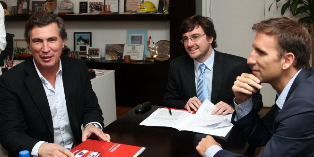 Weber refuerza su compromiso deportivo con la firma de nuevos convenios