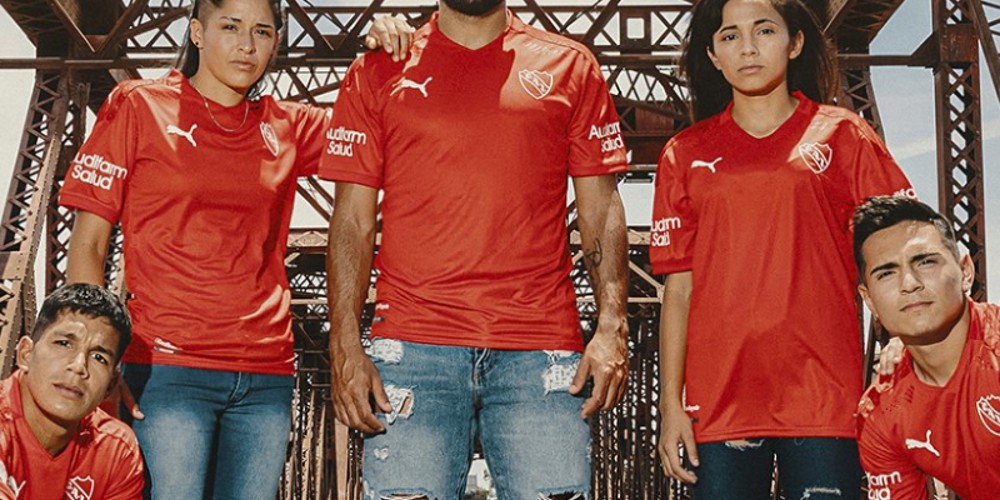 Inspirada en Avellaneda, Independiente present&oacute; sus nuevas camisetas