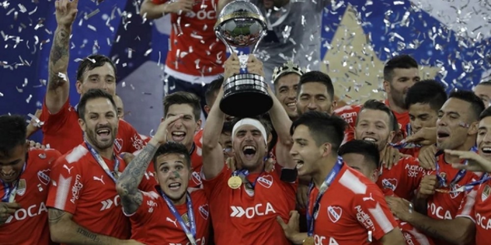El Rey de Copas argentino: Independiente va por otros dos títulos Internacionales para superar a Boca