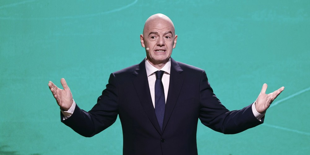 Infantino analiza levantar la sanci&oacute;n a Rusia en las competiciones internacionales