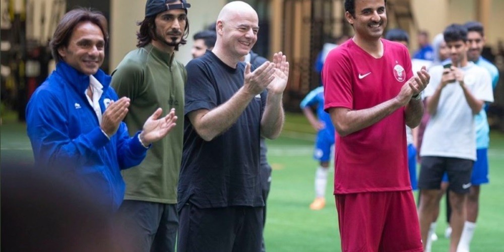 El motivo por el cual Infantino hizo un viaje rel&aacute;mpago a Qatar
