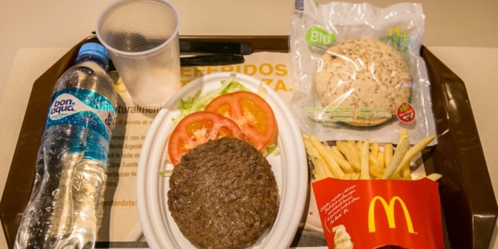 Llegó el pan de hamburguesa apto para celíacos a los locales McDonald´s de todo el país