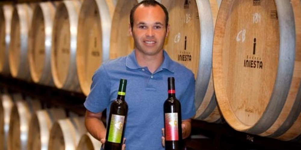 La Bodega de Andrés Iniesta es premiada por cuatro de sus vinos en Japón