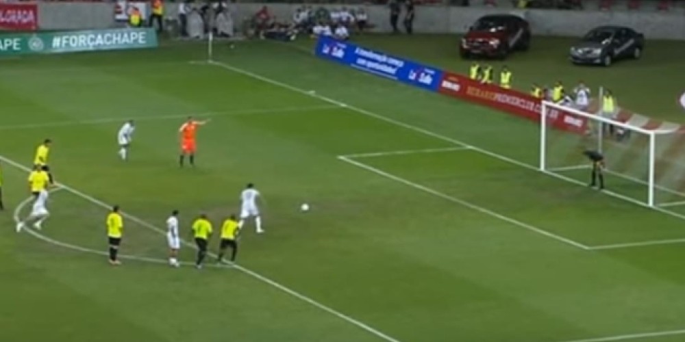 D'Alessandro y Abreu fracasaron intentando copiar el penal a Messi y Su&aacute;rez