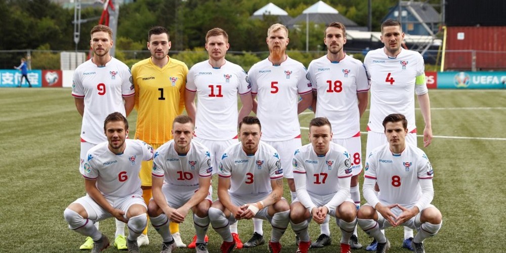 La Selecci&oacute;n de f&uacute;tbol que tiene un carpintero, un electricista y un astillero 