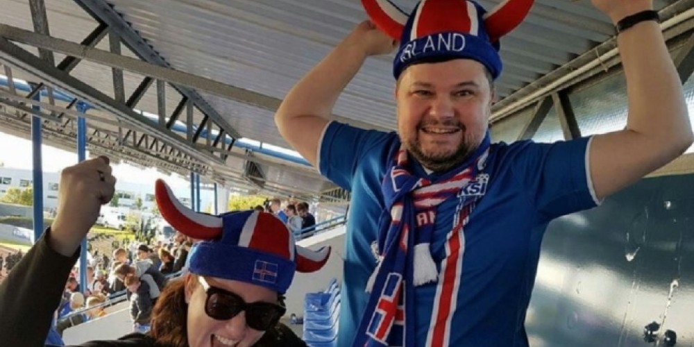 El famoso hincha uruguayo de las Islas Feroe que ahora alienta a Islandia