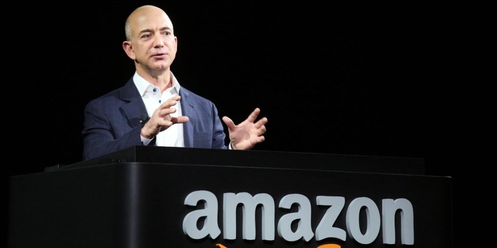 El fundador de Amazon cerca de comprar un equipo de la NFL