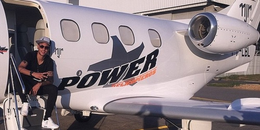 Conocé el jet privado de 10 millones de dólares que compró Neymar
