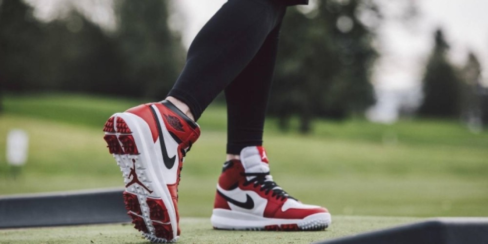 Tiger Woods y McIlroy podr&iacute;an estrenar las Air Jordan de golf